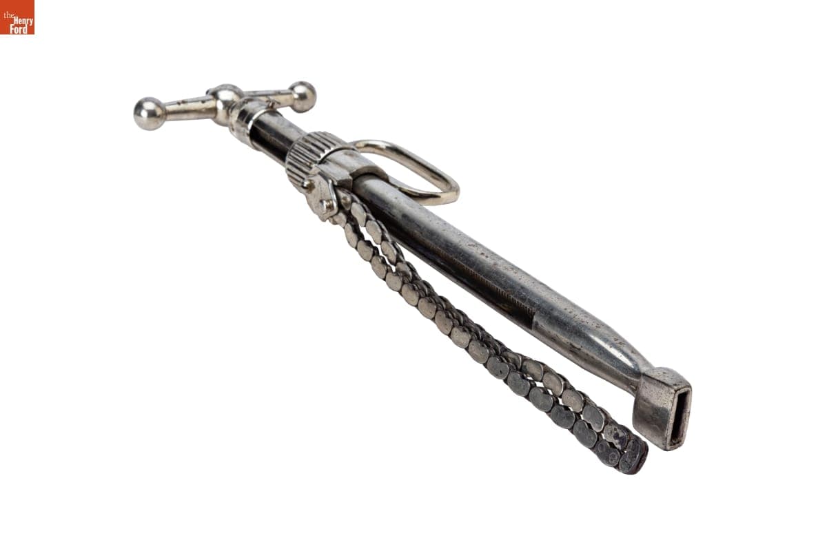 Ecraseur, circa 1900