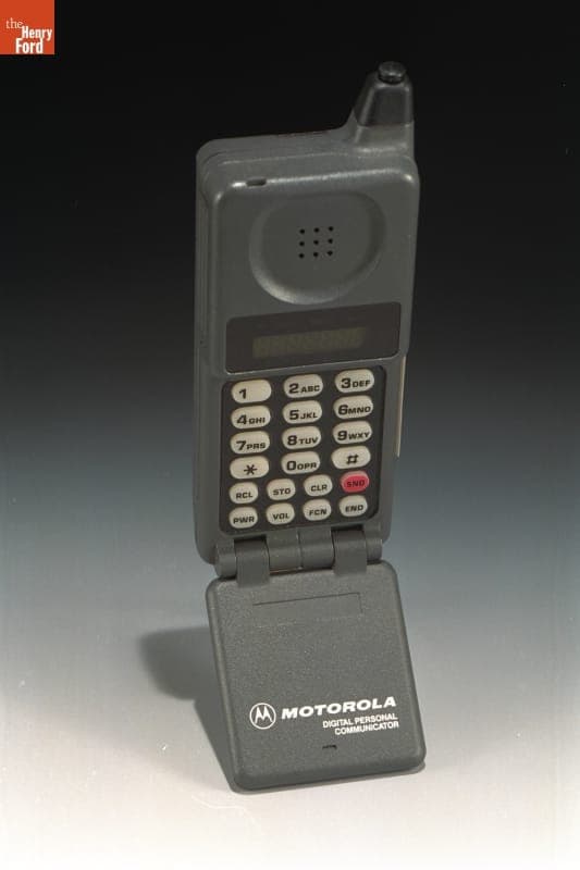 Motorola Flip Phone, 1989