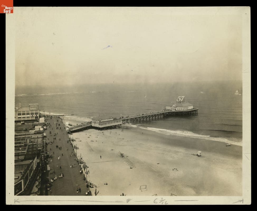 Heinz Ocean Pier, Aerial View, Atlantic City, New Jersey, circa 1935