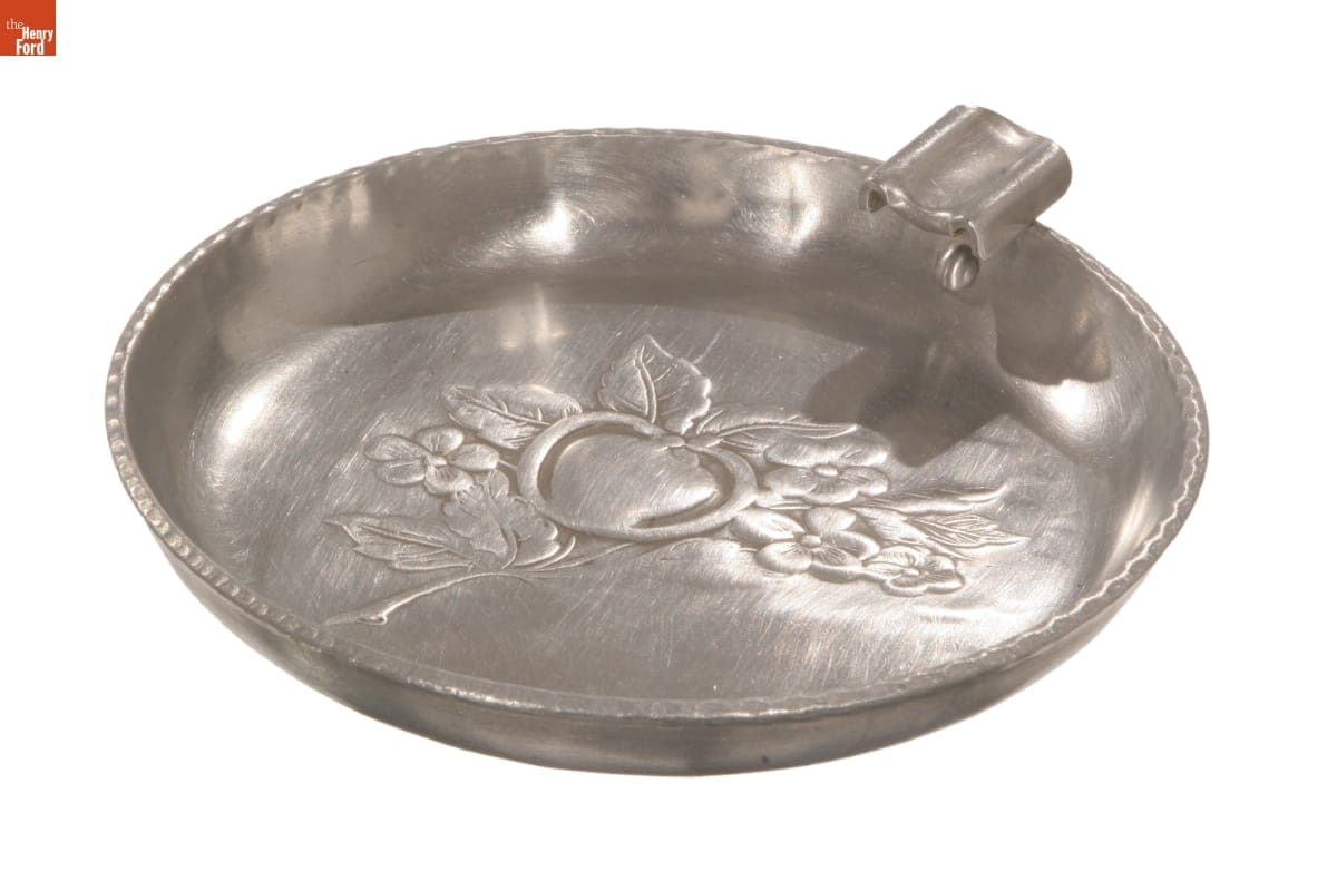 Everlast "Forged Apple" Ashtray, 1947-1960