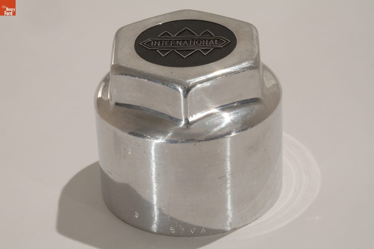 International Hubcap, 1920-1930