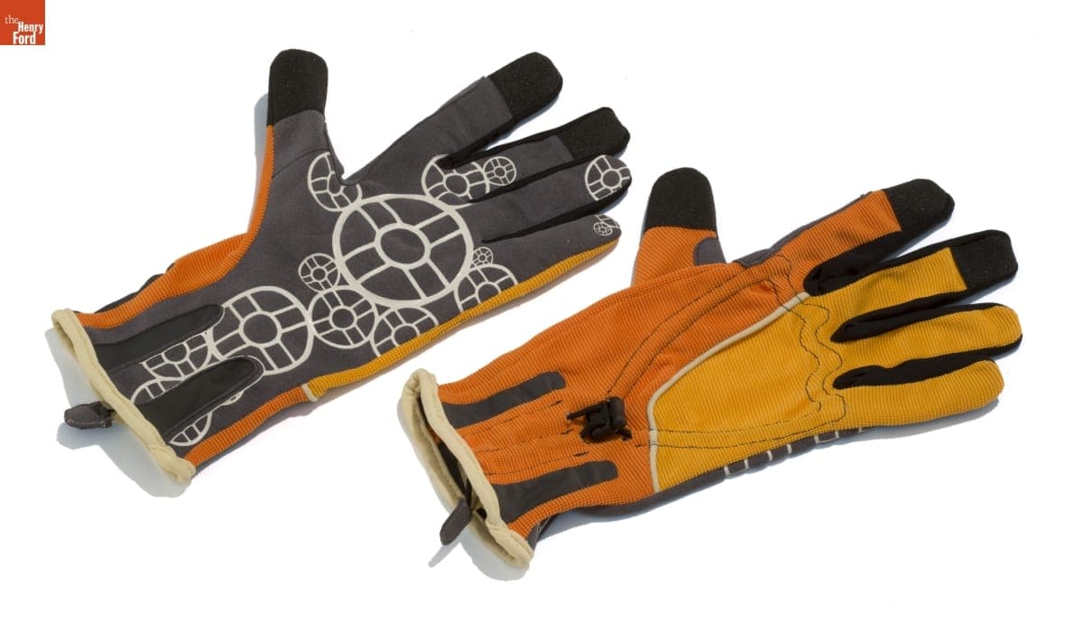 NordicPul: All-Weather Women's Work Gloves, 2010