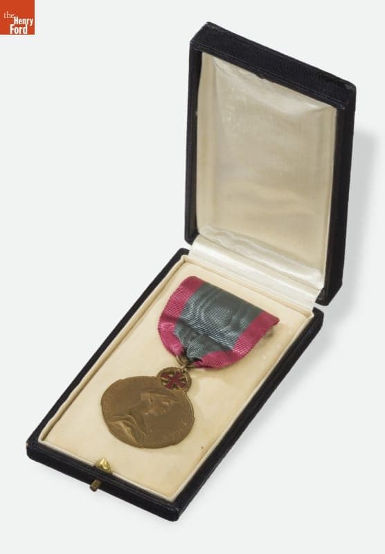 Queen Elisabeth Medal, Awarded to Clara Ford by King Albert I of Belgium, 1919