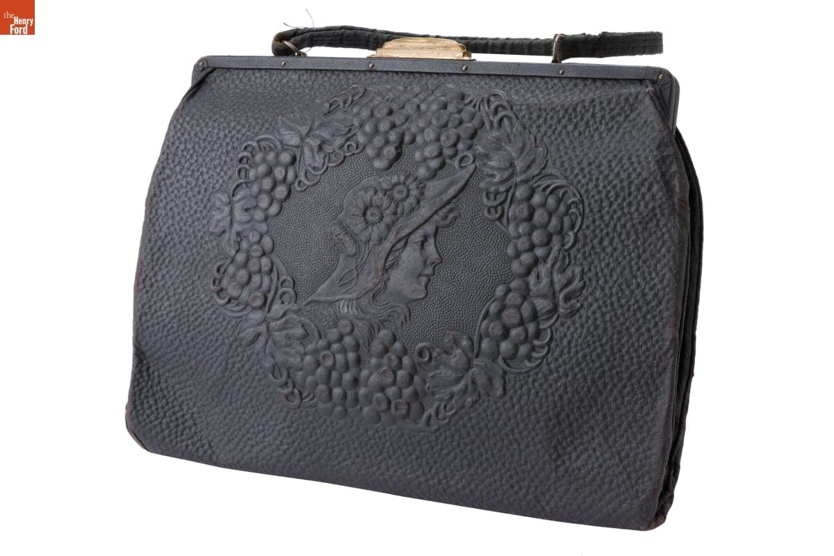 Purse Owned by Missouri Moore Moss, circa 1900