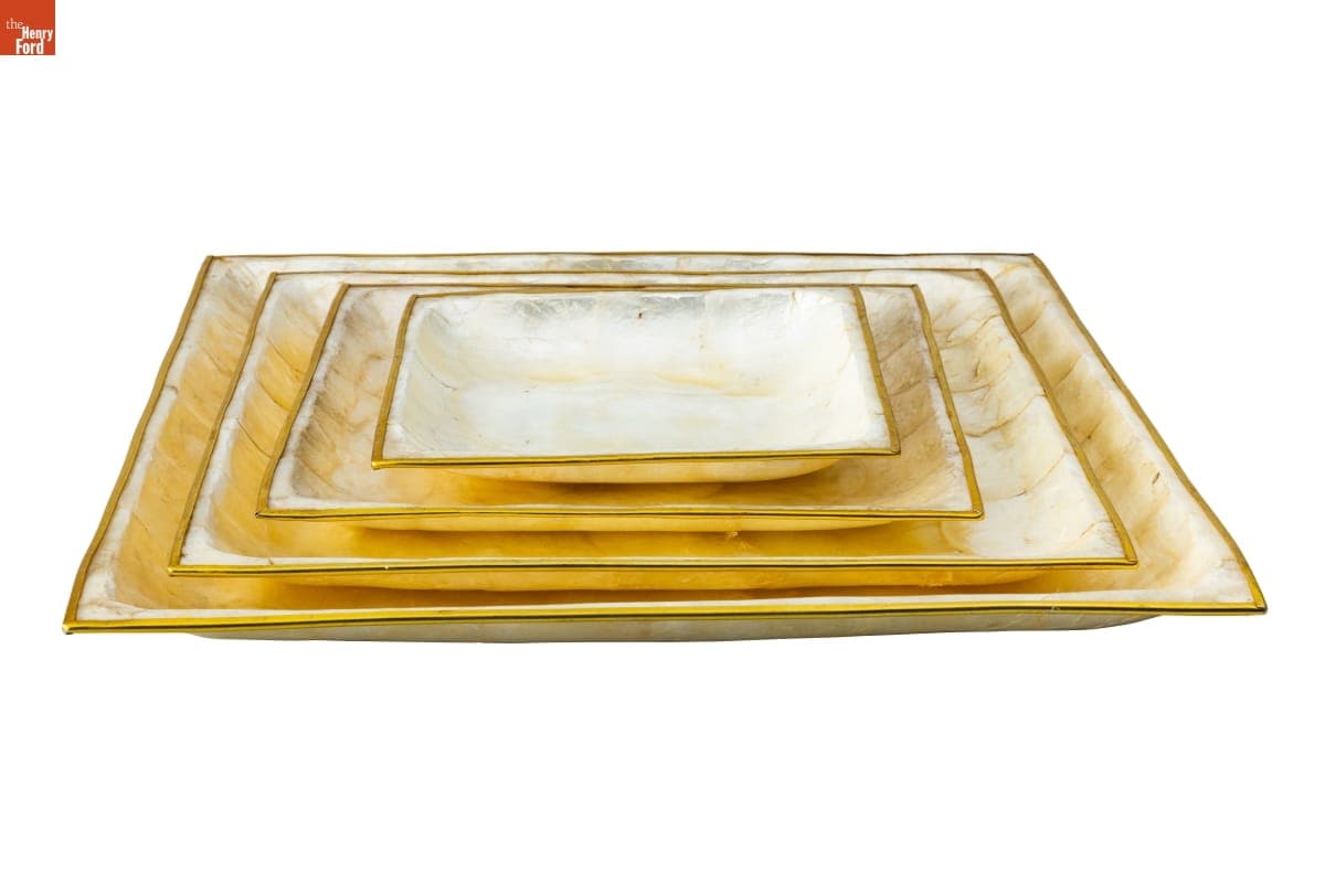 Set of Nesting Plates Used by the Jackson Family, Selma, Alabama