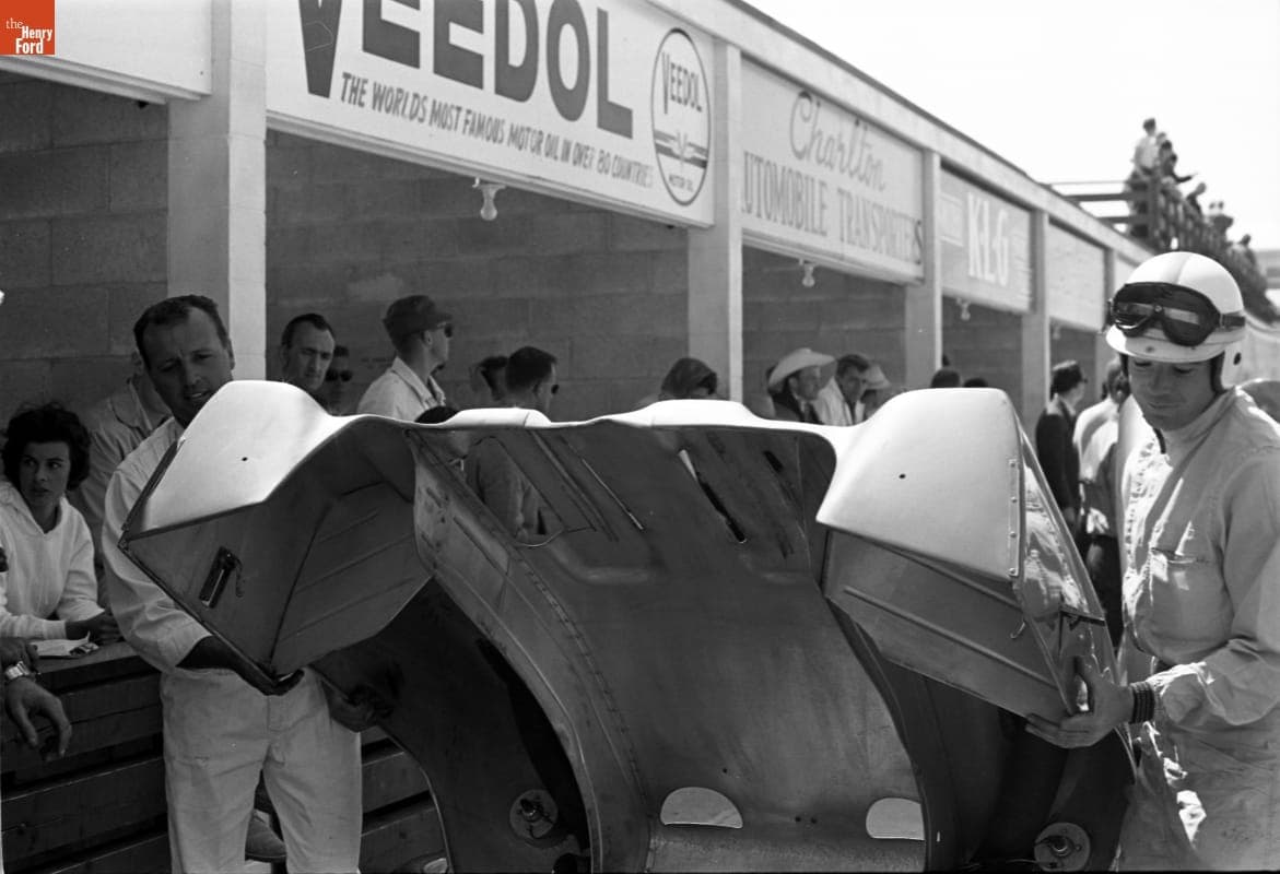 Player's 200 Race, Mosport Park, Canada, June 1964