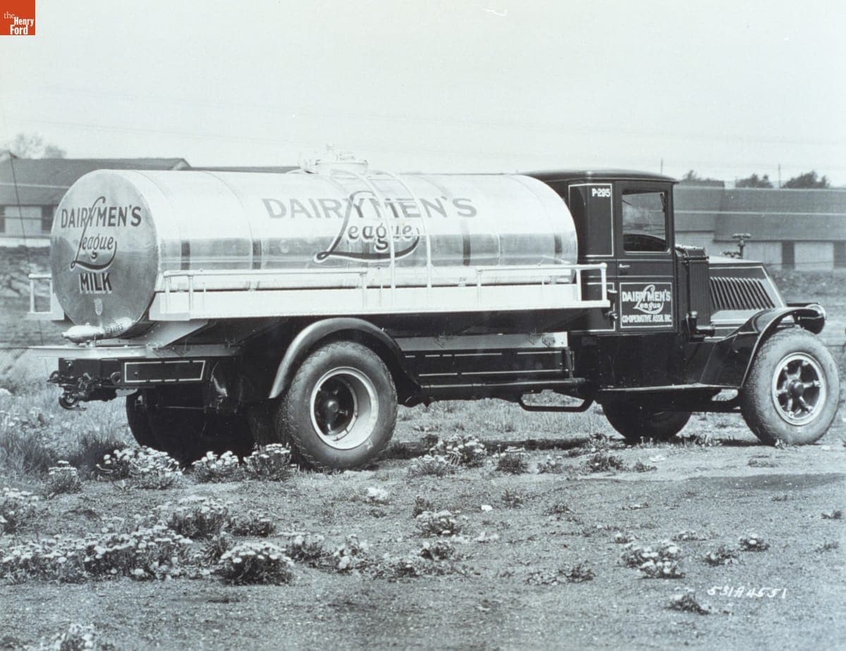 1931 Mack Model AC Tank Truck, "Dairymen's League," May 1931