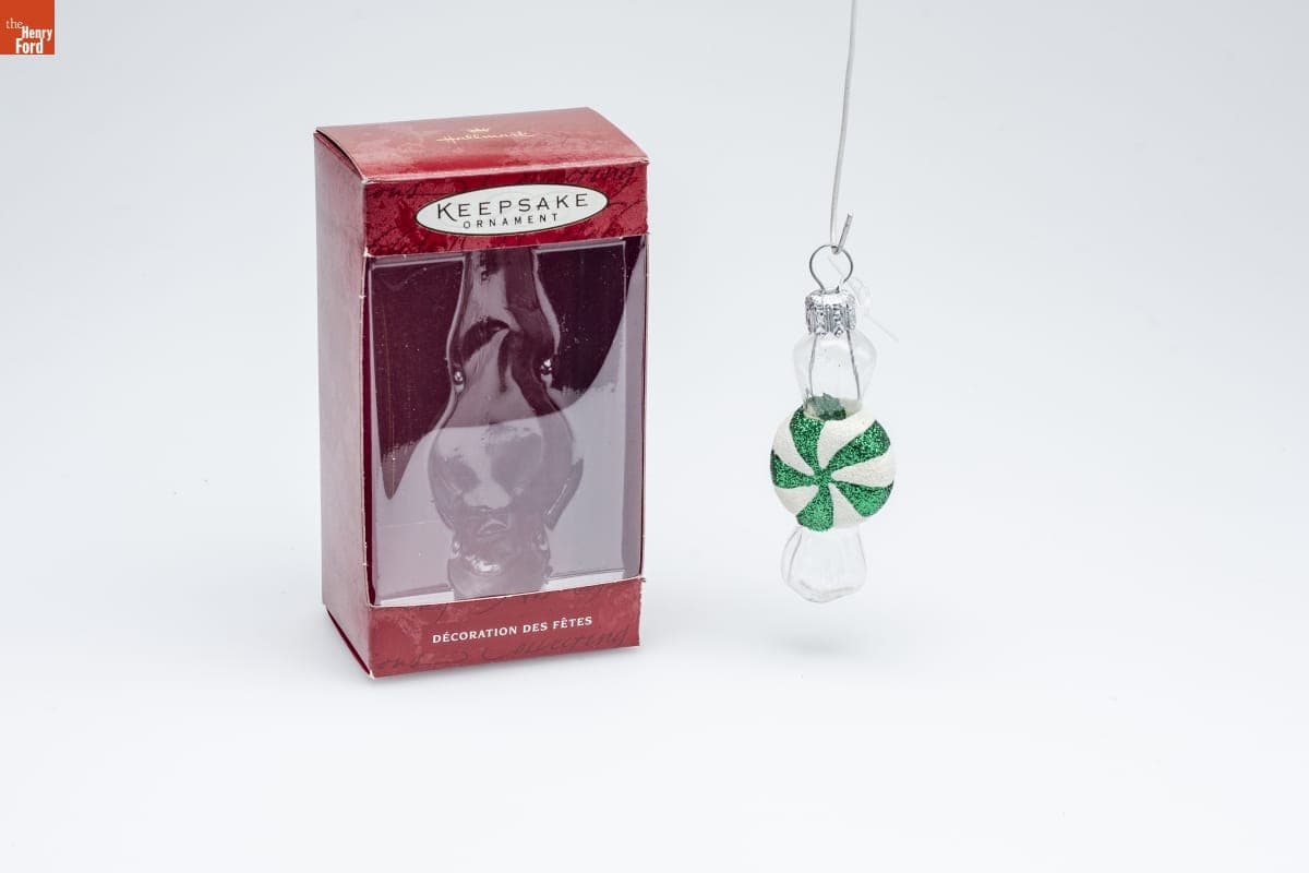 Hallmark "Li'l Swirl-Green" Christmas Ornament, 2000