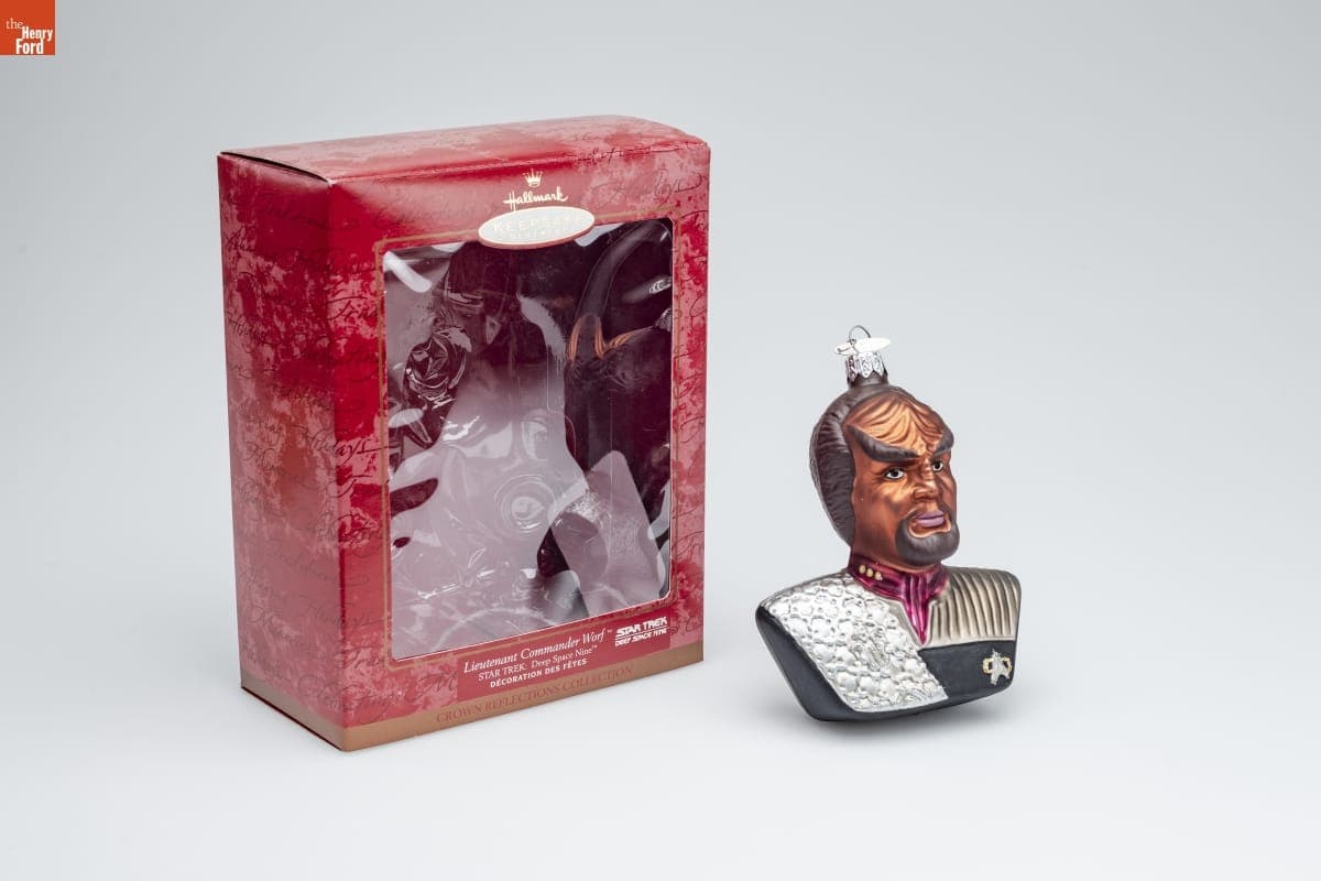 Hallmark "STAR TREK Deep Space Nine: Lieutenant Commander Worf" Christmas Ornament, 2000