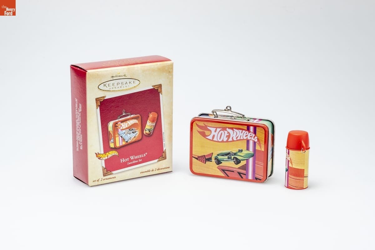 Hallmark "Hot Wheels Lunchbox Set" Christmas Ornament, 2003