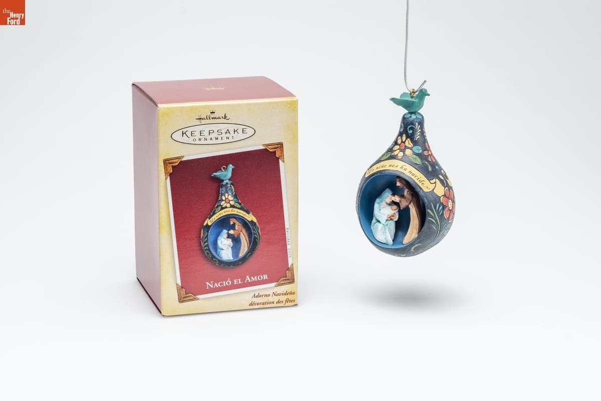 Hallmark "Nacio el Amor" Christmas Ornament, 2005