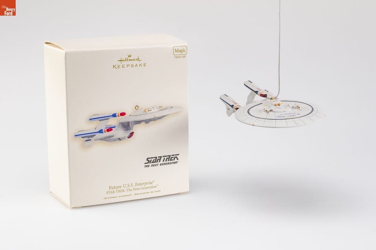 Hallmark "STAR TREK The Next Generation: Future U.S.S. Enterprise" Christmas Ornament, 2007