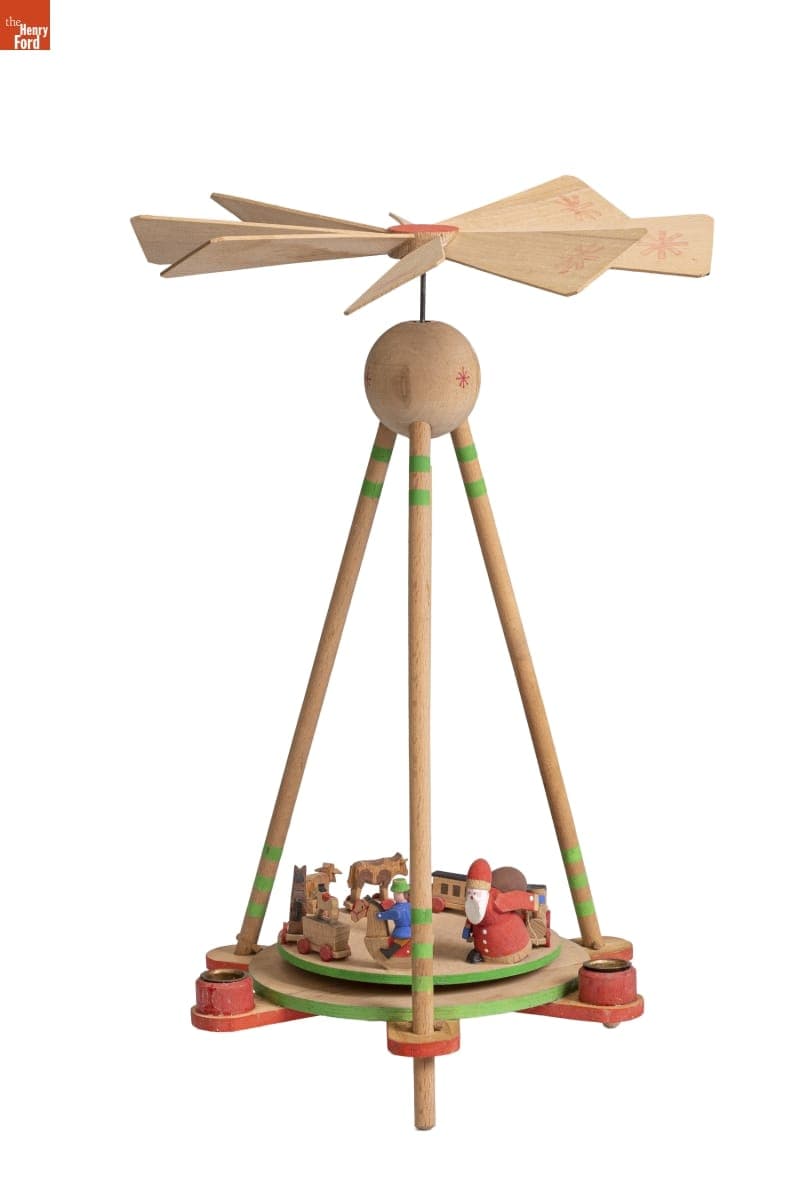 German Christmas Pyramid, 1950-1970