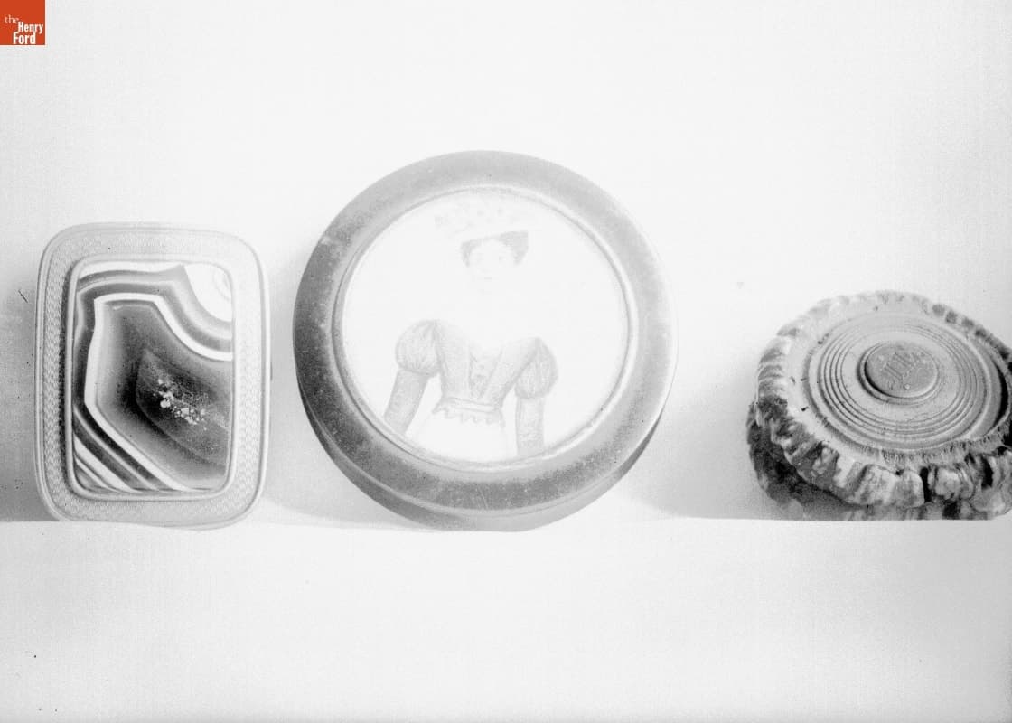 Snuff Boxes (Lawton), 1890-1915