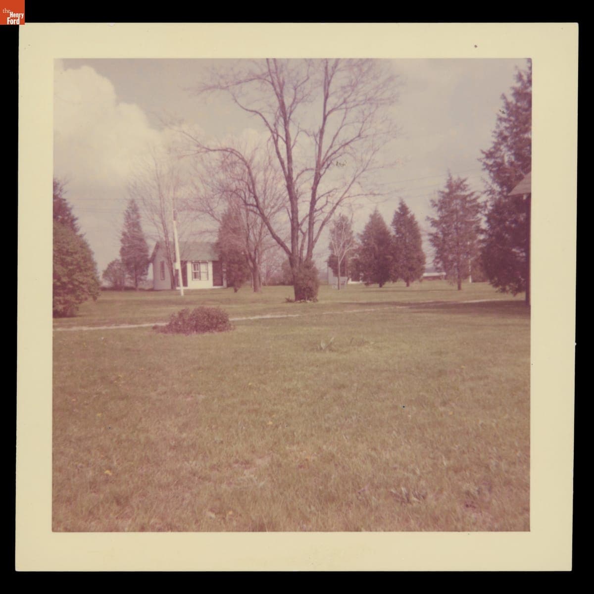 Lore Mac Tourist Cabins, Brooklyn, Michigan, circa 1945