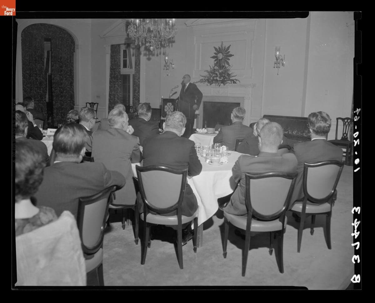 Ken Metcalf Speaking at the American Society of Mechanical Engineers Meeting, October 20, 1964