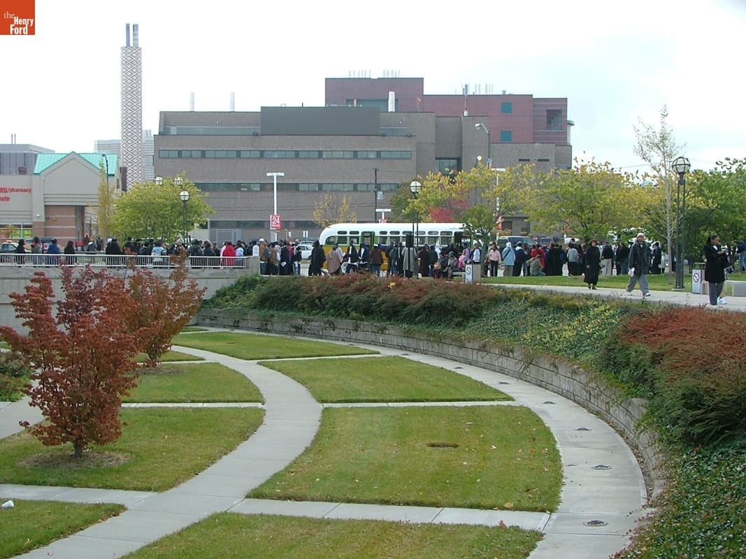 Crowd outside Charles H. Wright Museum, Where Rosa Parks Lay in Repose, November 1, 2005
