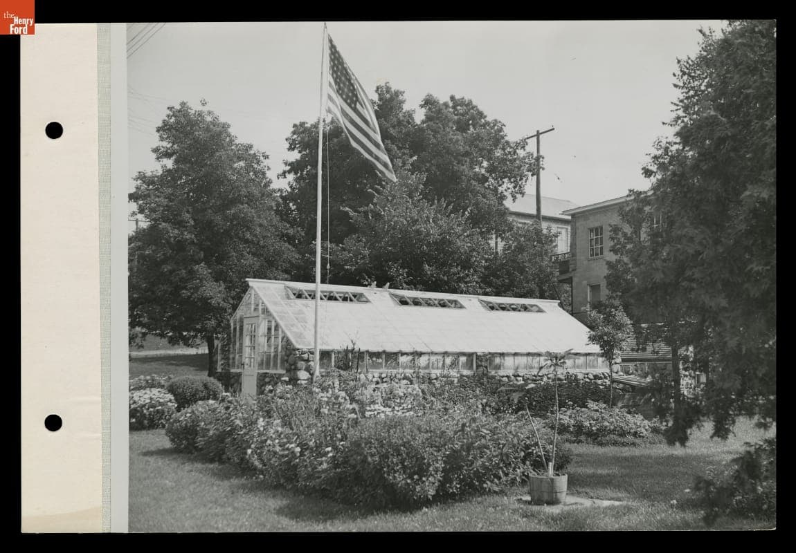 Cyrus Linabury's Shady Nook Gardens in Clarkston, Michigan, 1945