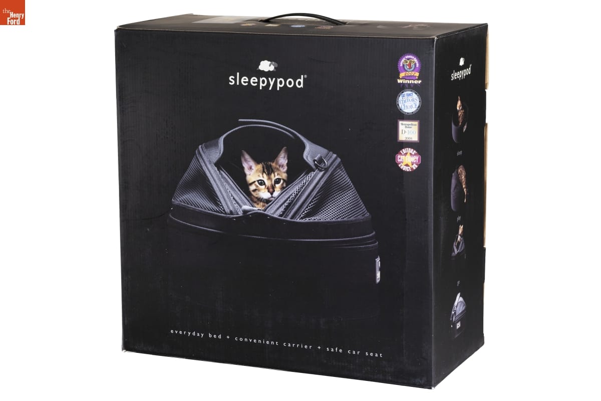 Sleepypod Pet Carrier packaging, 2019.