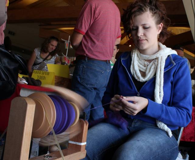 fallflavor_spinning Spinning at Fall Flavor Weekends