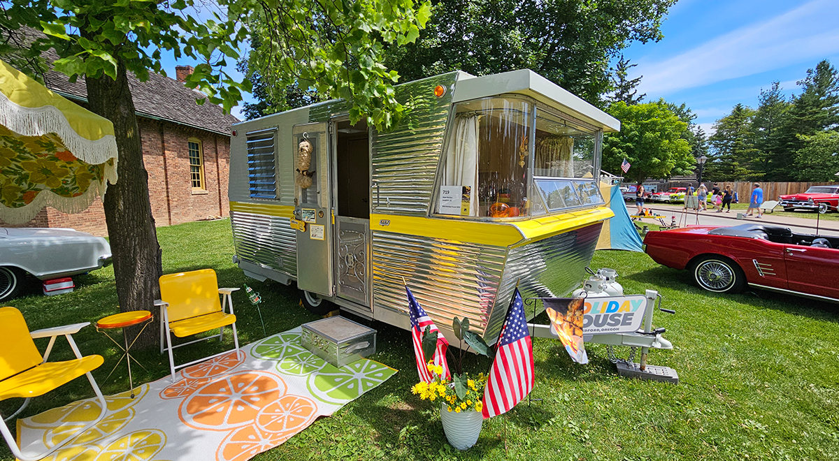 This 18-foot Holiday House travel trailer offered an alternative for those not fond of Airstream's bulbous look.