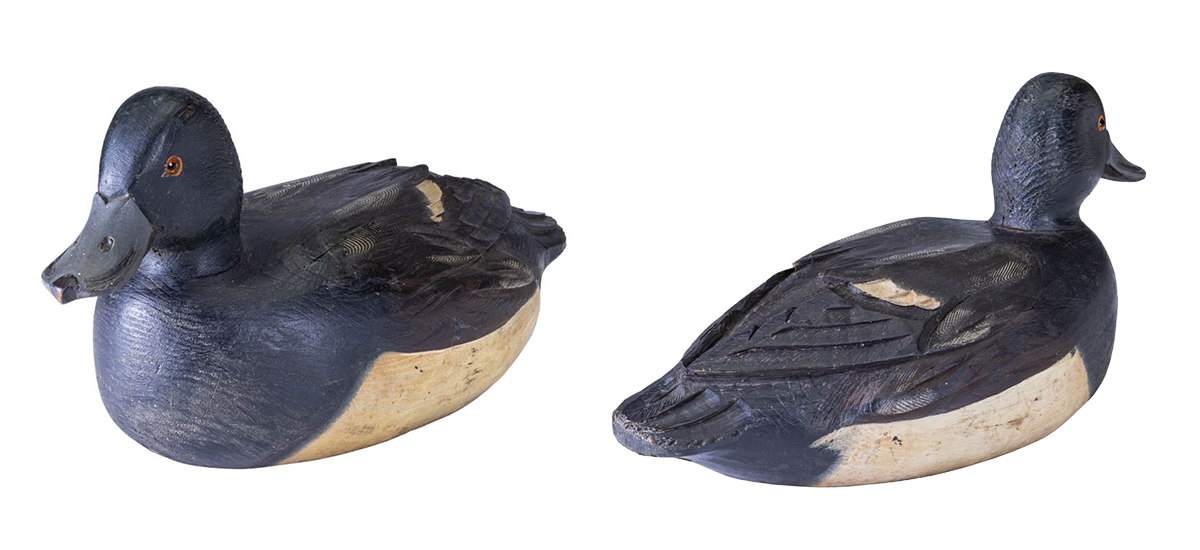 THF811085_THF811086 two wooden decoy ducks