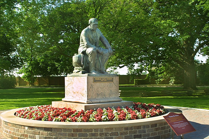 Thomas Alva Edison Statue